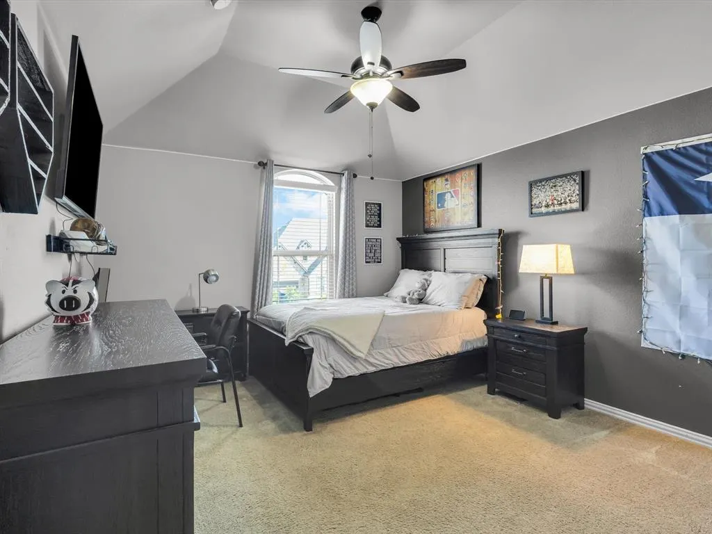 320 Saint Mark Lane