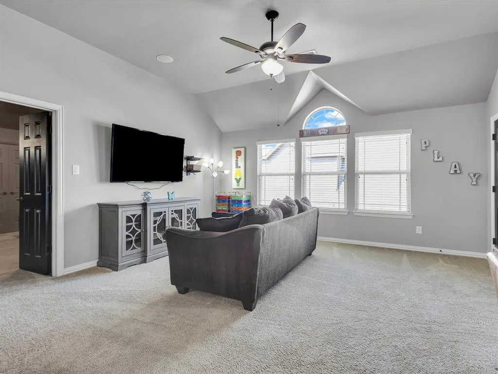 320 Saint Mark Lane