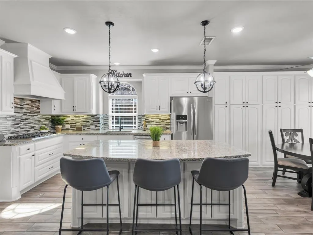 320 Saint Mark Lane