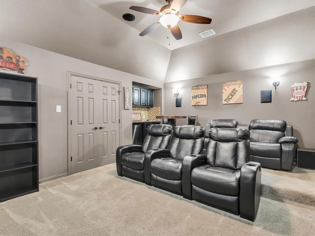 320 Saint Mark Lane