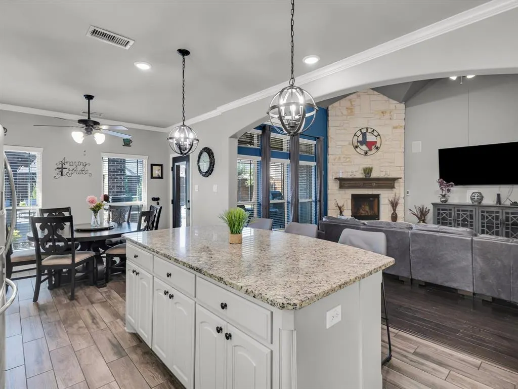 320 Saint Mark Lane