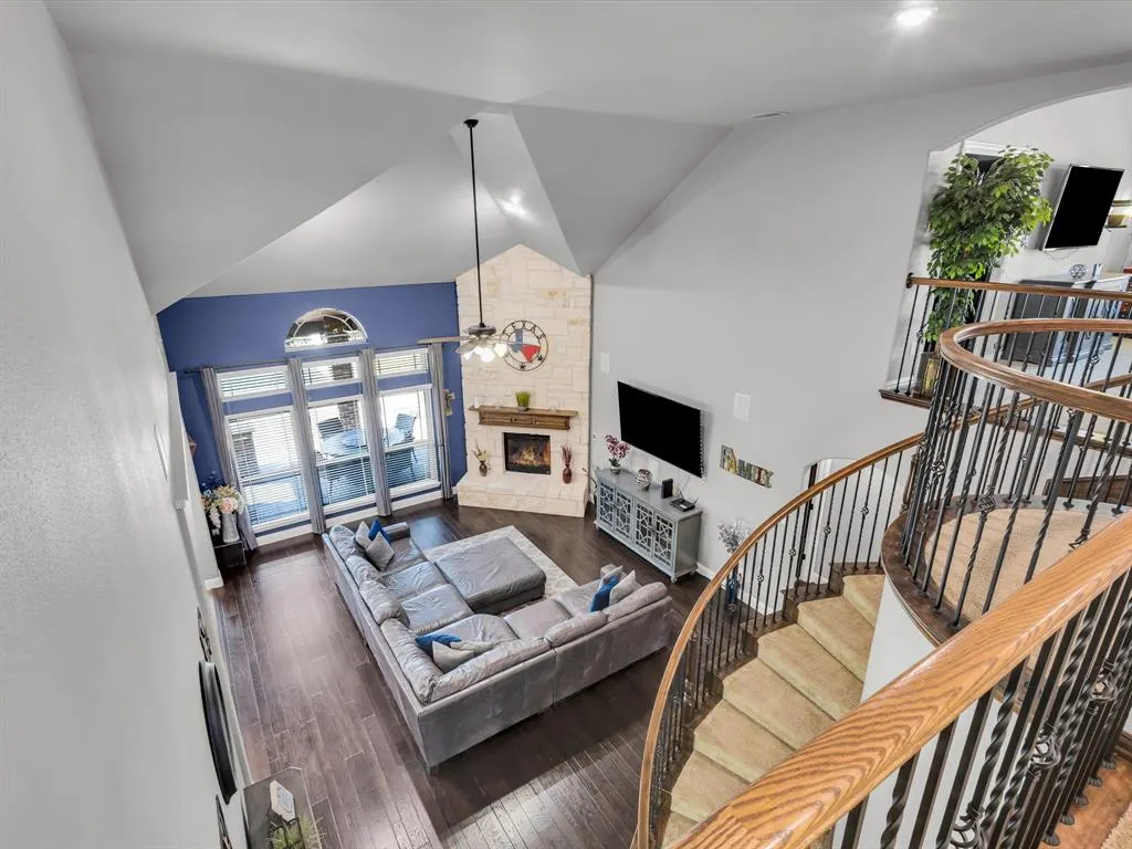 320 Saint Mark Lane