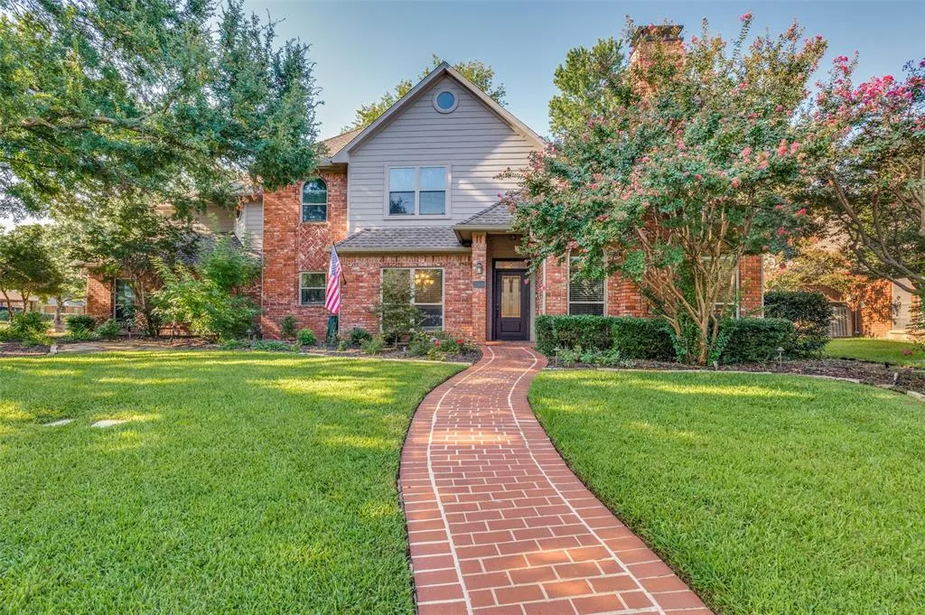 1606 Amesbury Drive