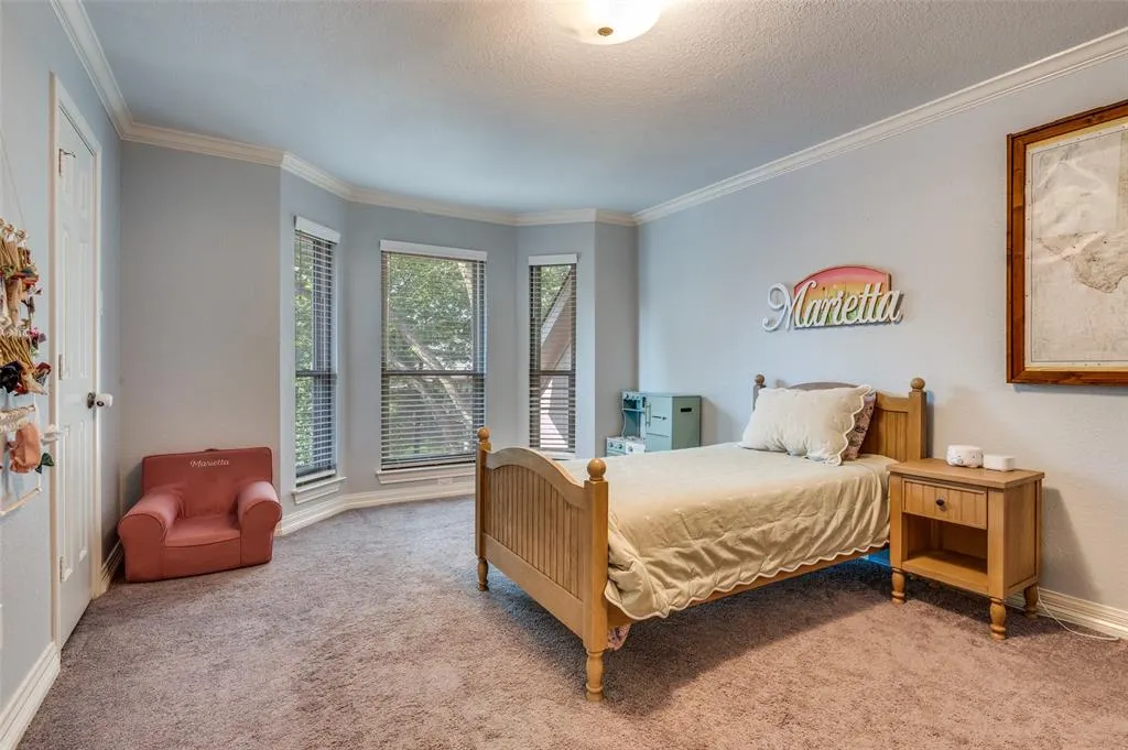 1606 Amesbury Drive