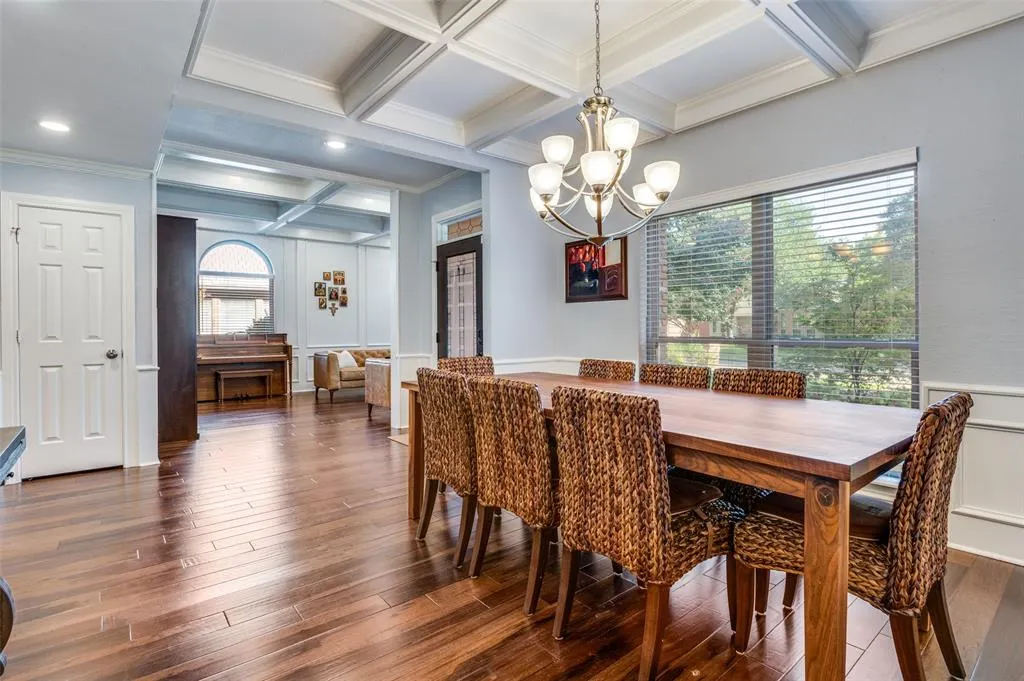1606 Amesbury Drive
