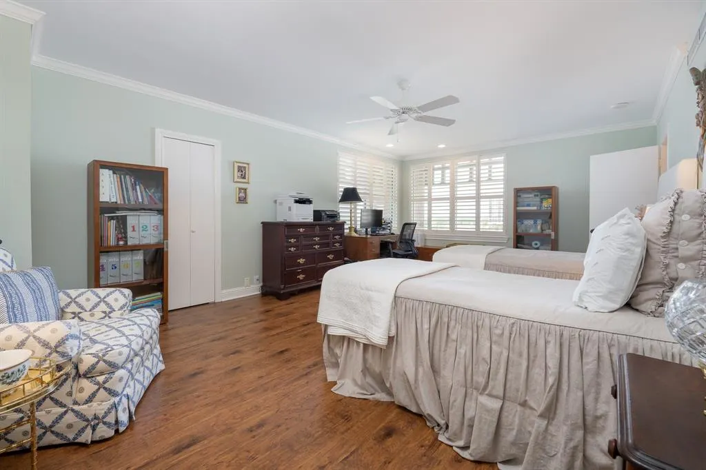 3525 Turtle Creek Boulevard, #11D