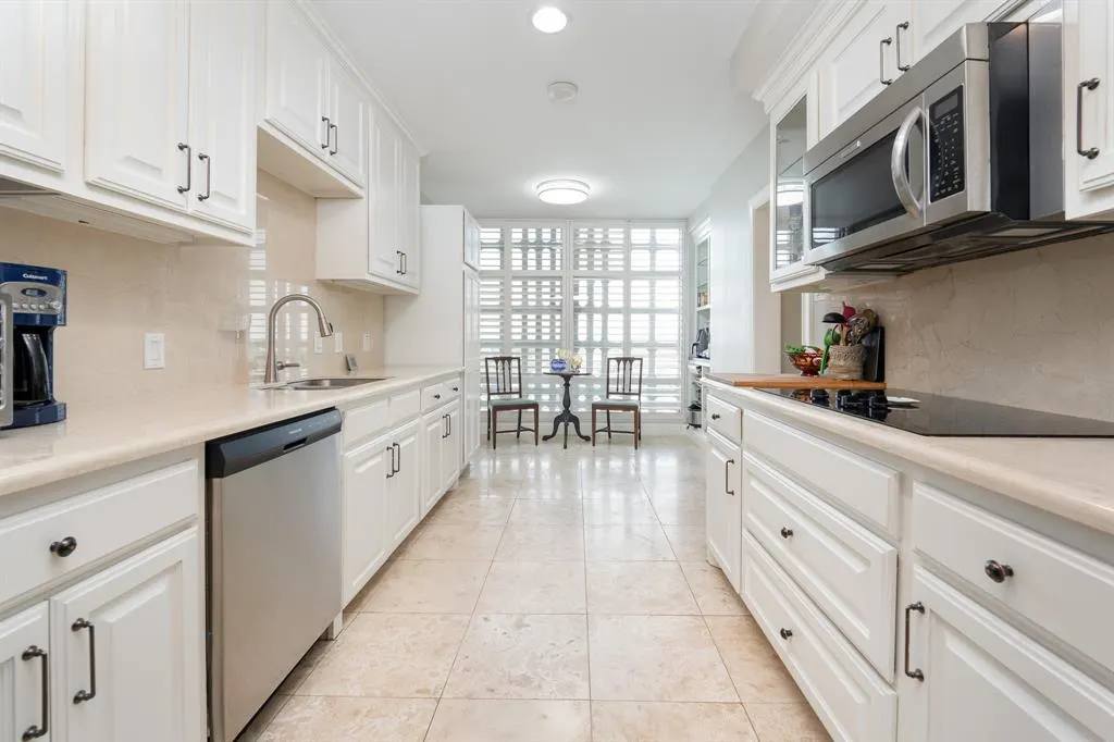 3525 Turtle Creek Boulevard, #11D