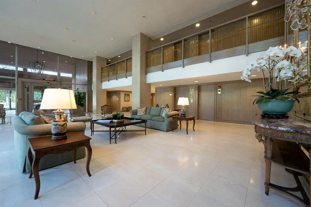 3525 Turtle Creek Boulevard, #11D
