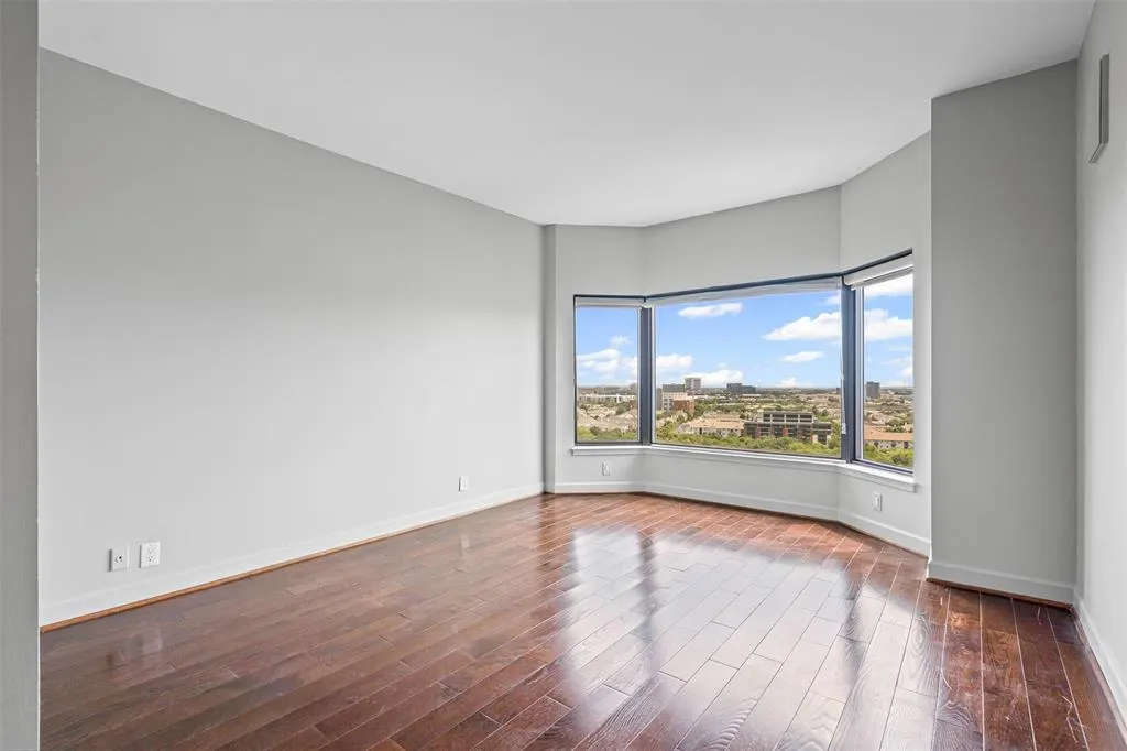 3030 Mckinney Avenue, #1705