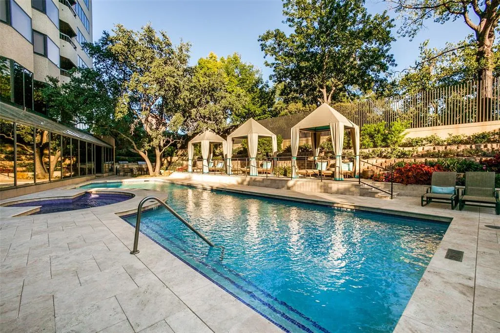 3030 Mckinney Avenue, #1705