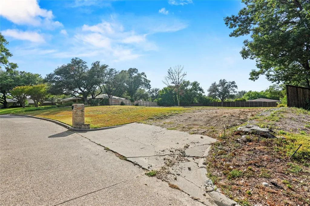 6263 Preston Creek Drive