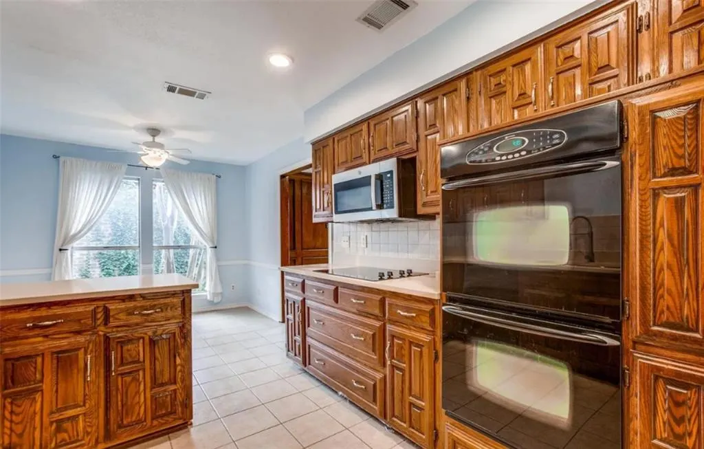 1106 Richland Oaks Drive