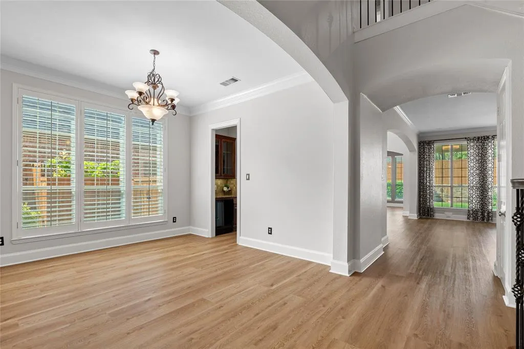 7808 Linksview Drive