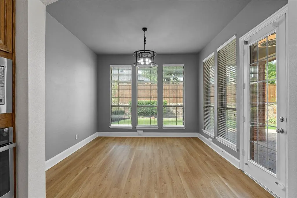 7808 Linksview Drive