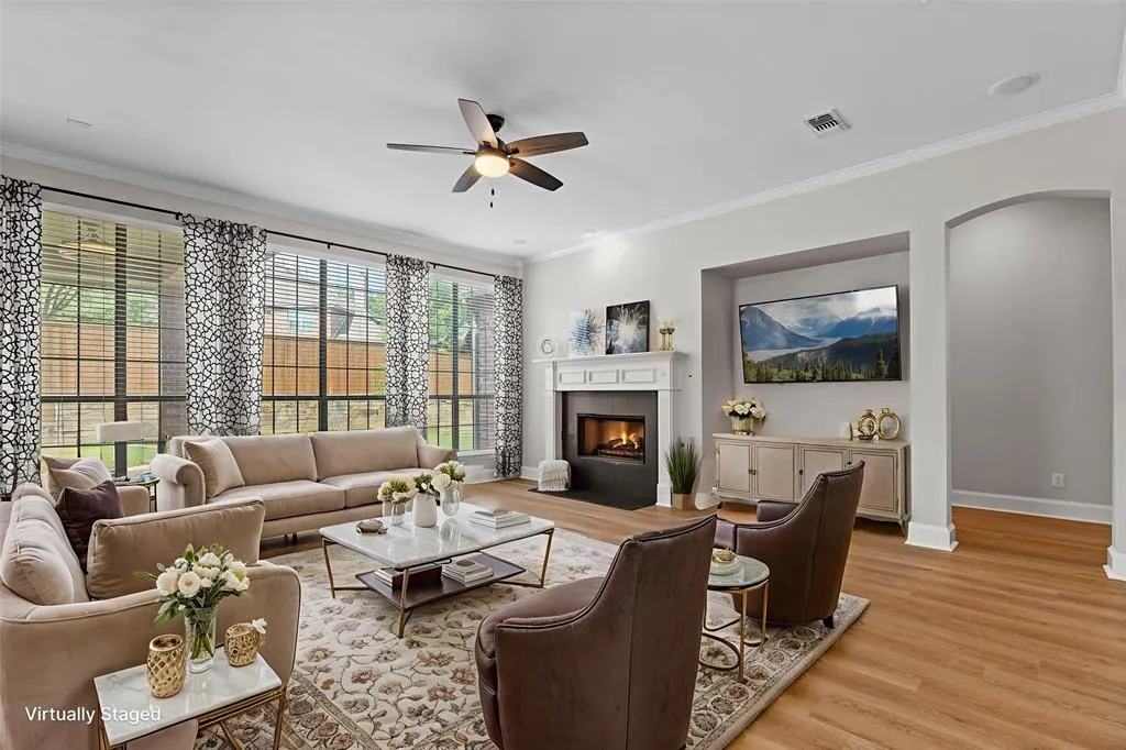 7808 Linksview Drive