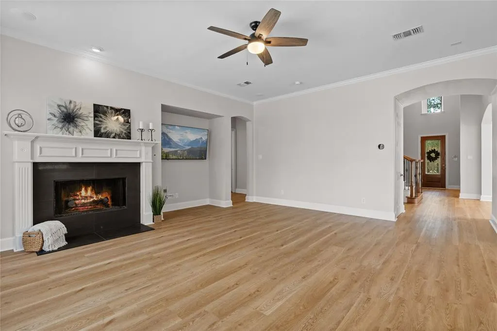 7808 Linksview Drive