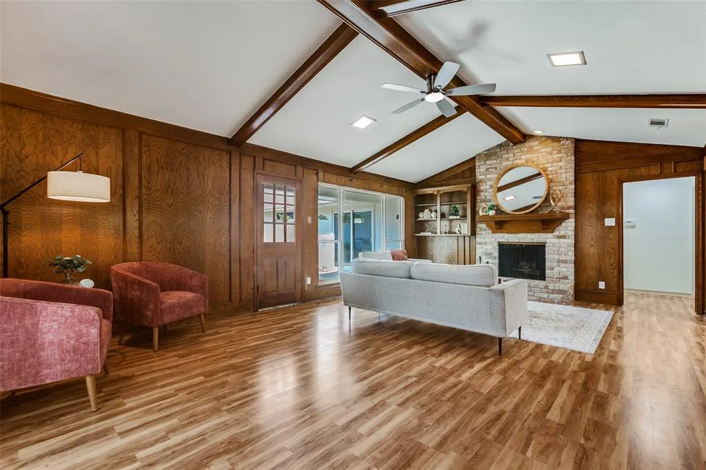 607 Tiffany Trail