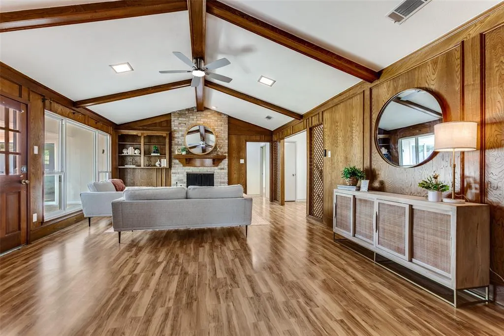 607 Tiffany Trail