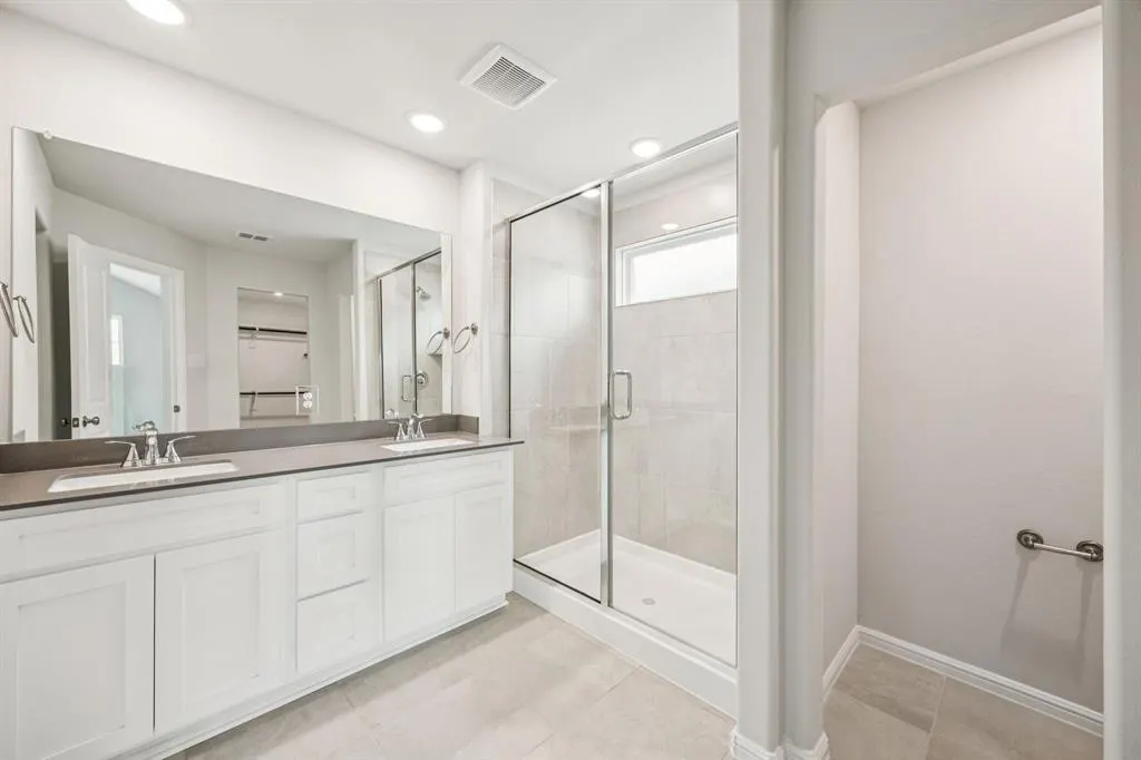 812 Santa Lucia Drive