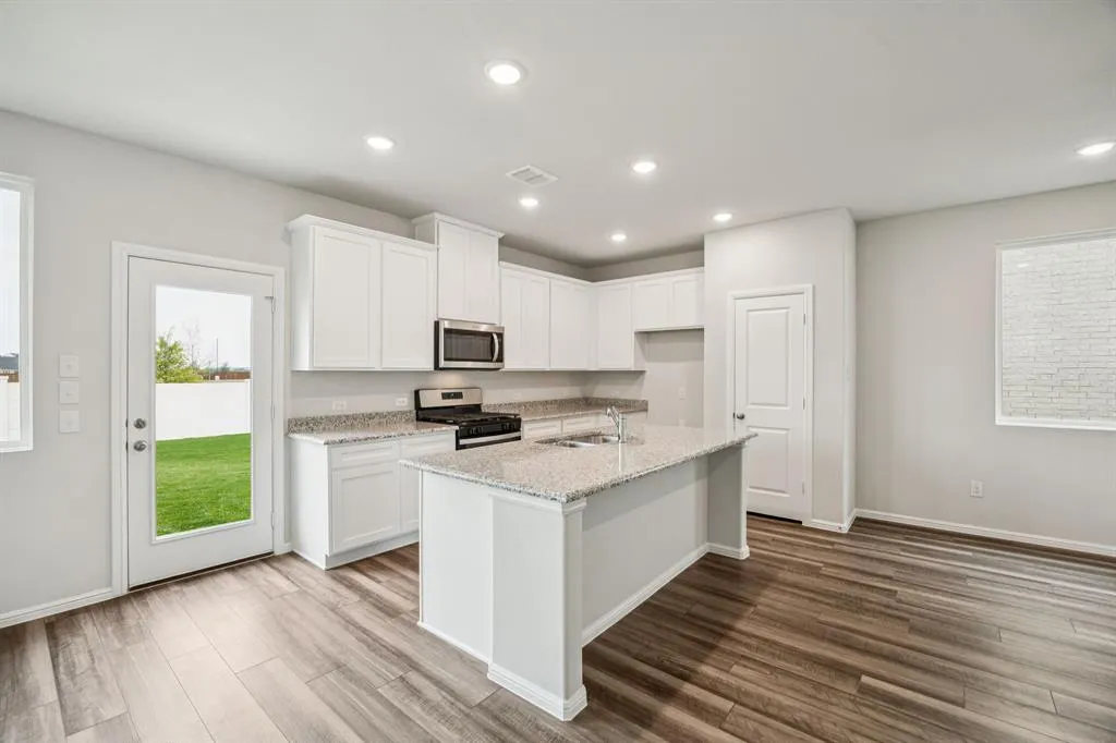 812 Santa Lucia Drive
