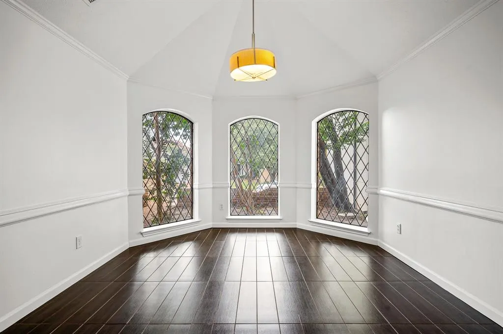 9127 Valley Chapel Lane