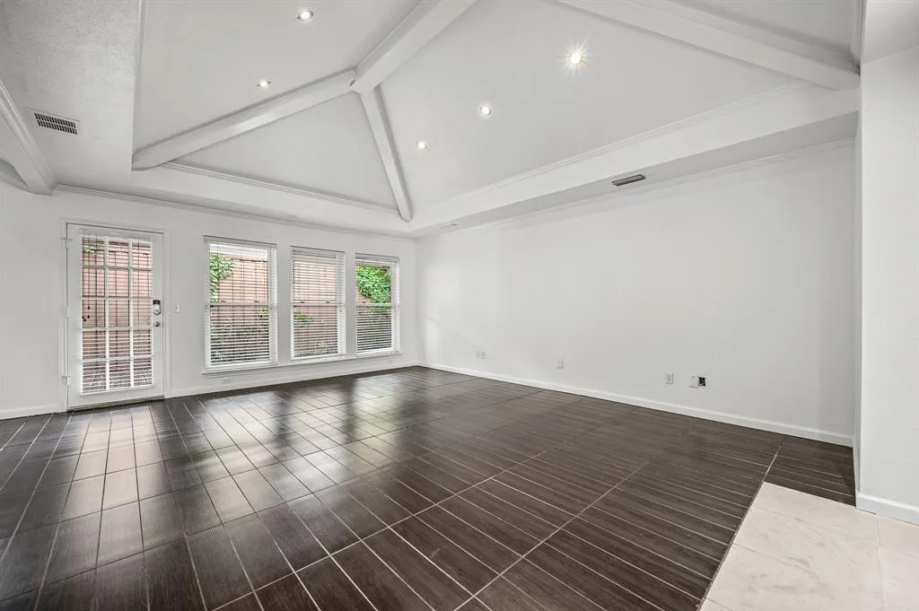 9127 Valley Chapel Lane