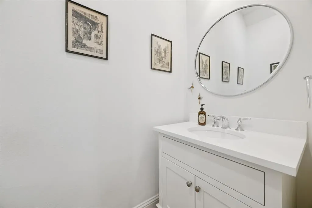 625 W 8th Street