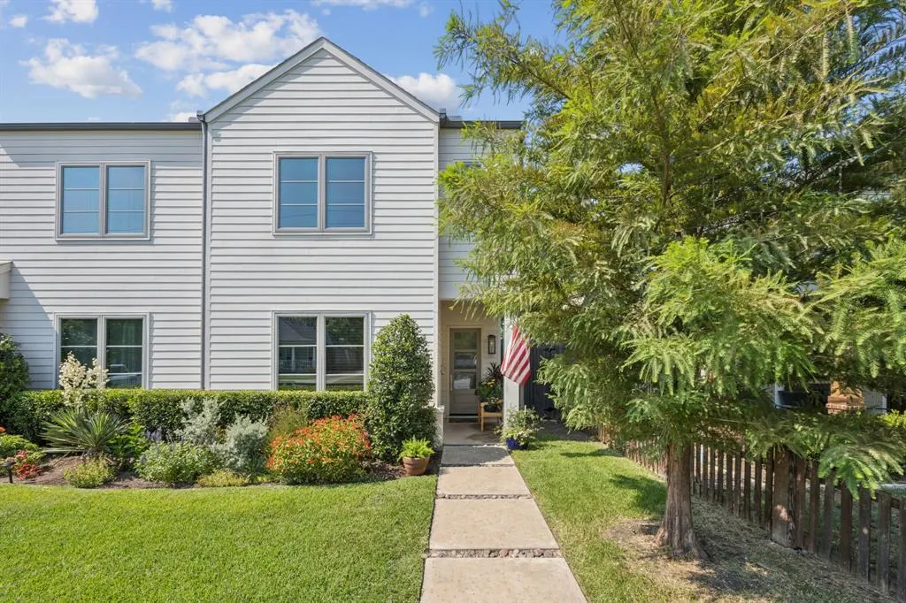 625 W 8th Street