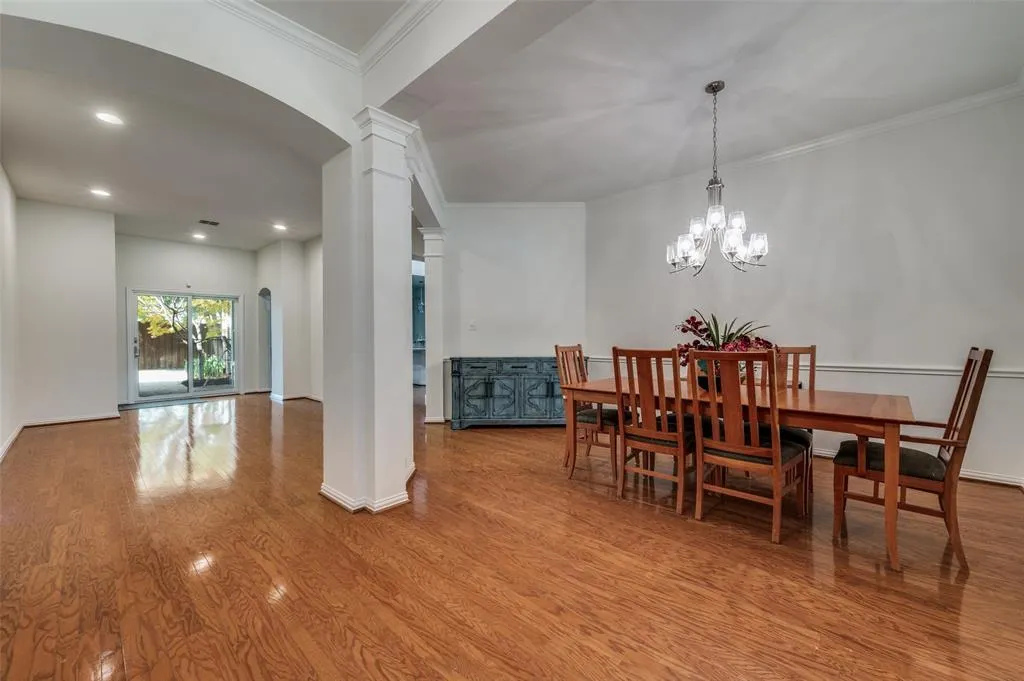 330 Willow Run