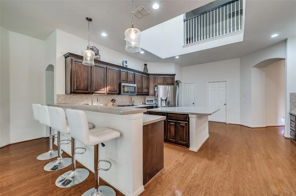 330 Willow Run
