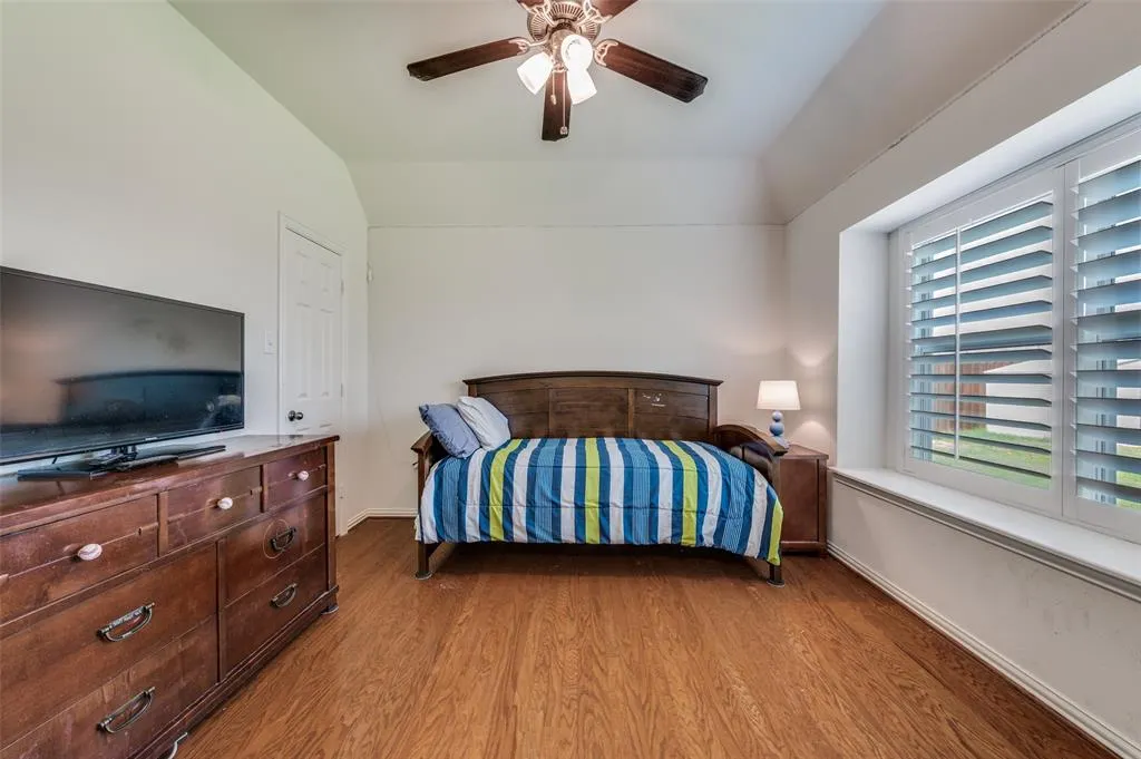 330 Willow Run