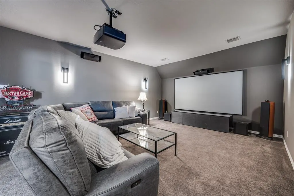 330 Willow Run
