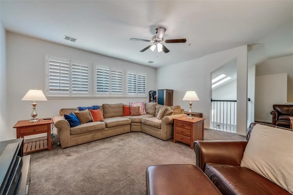 330 Willow Run