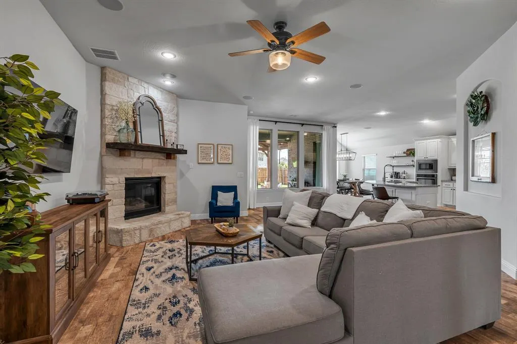 4510 Mimosa Drive