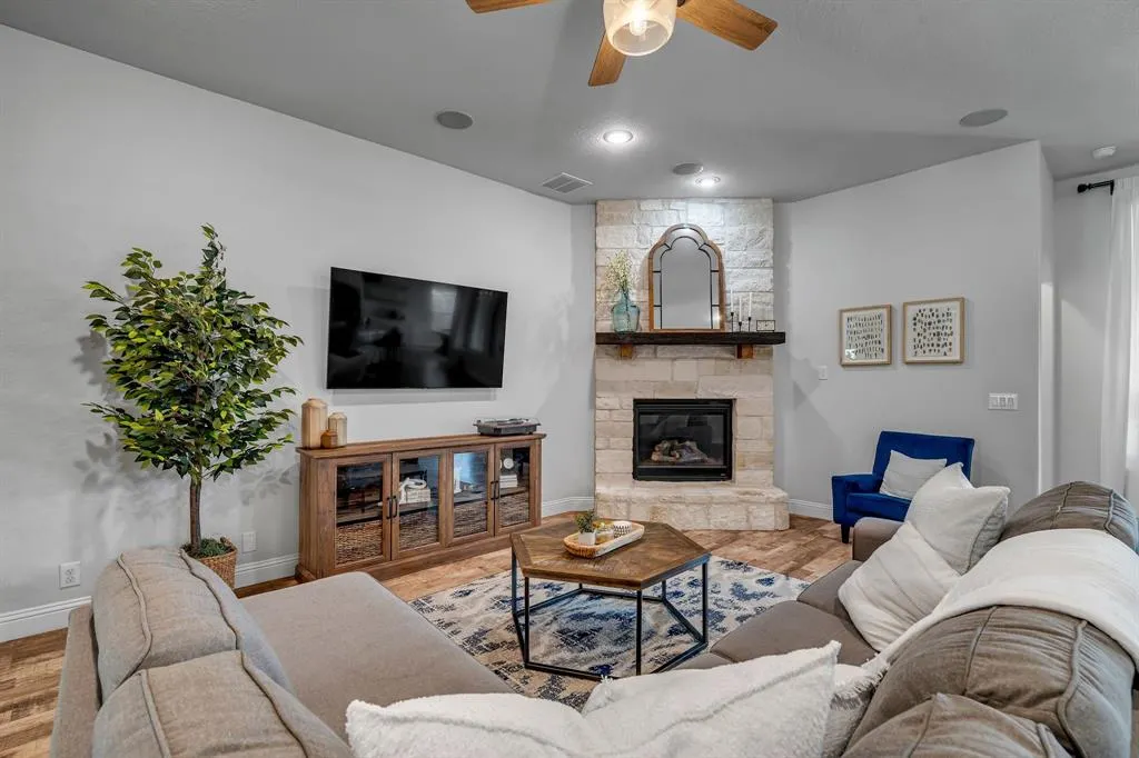 4510 Mimosa Drive