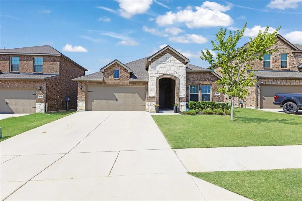 3257 Trails End Road