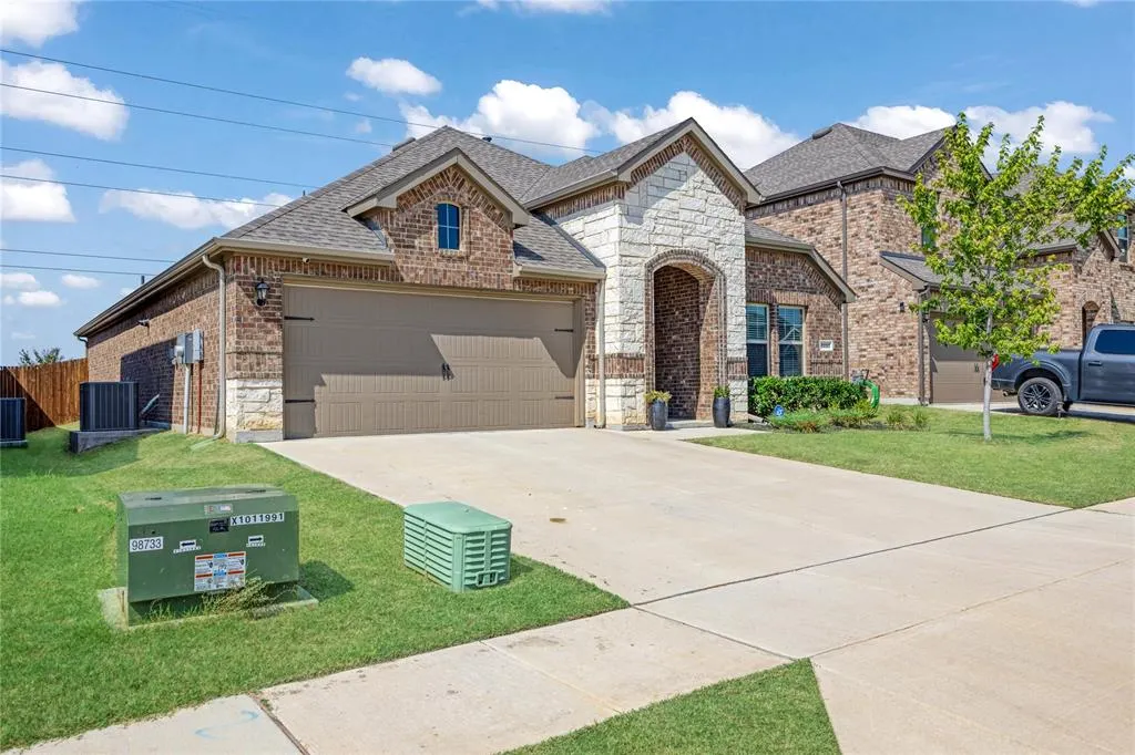 3257 Trails End Road