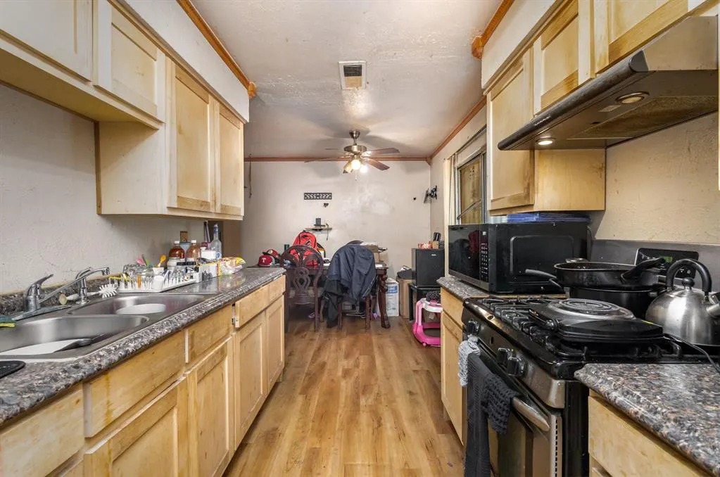 3462 Pebbleshores Drive