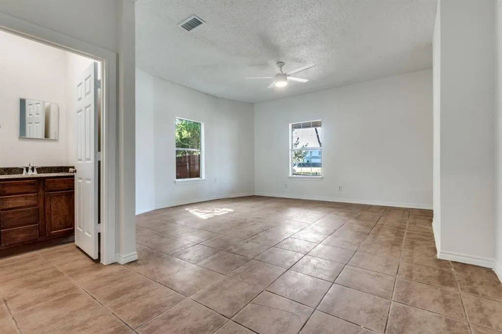 409 Sunset Avenue