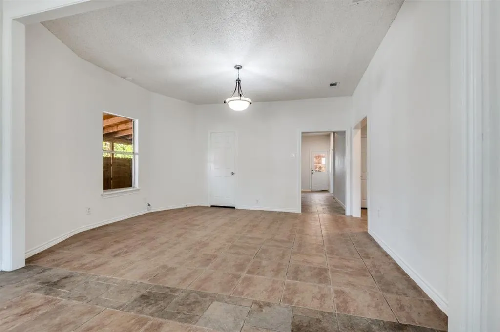 409 Sunset Avenue