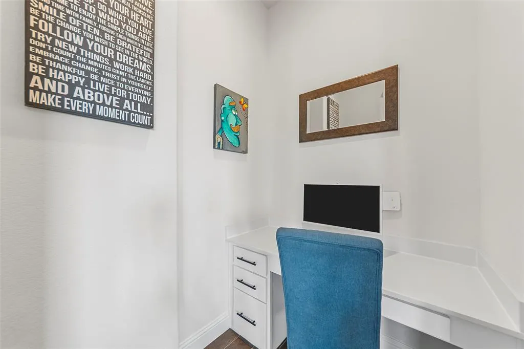 10701 Klondike Lane