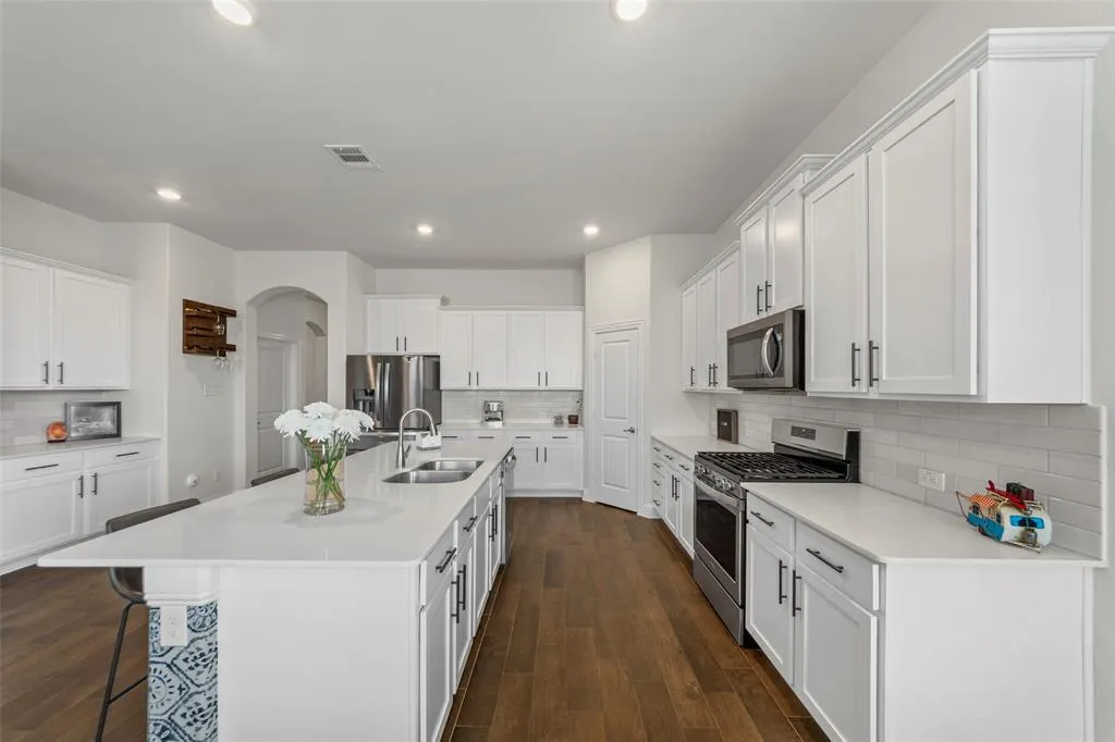 10701 Klondike Lane