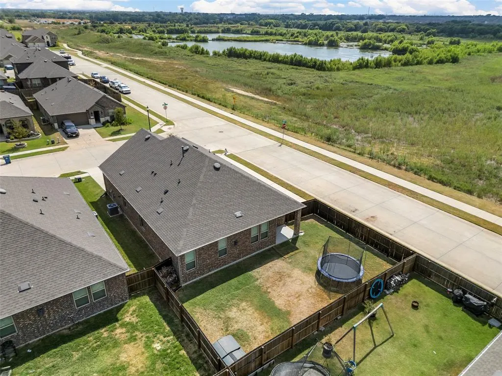 10701 Klondike Lane