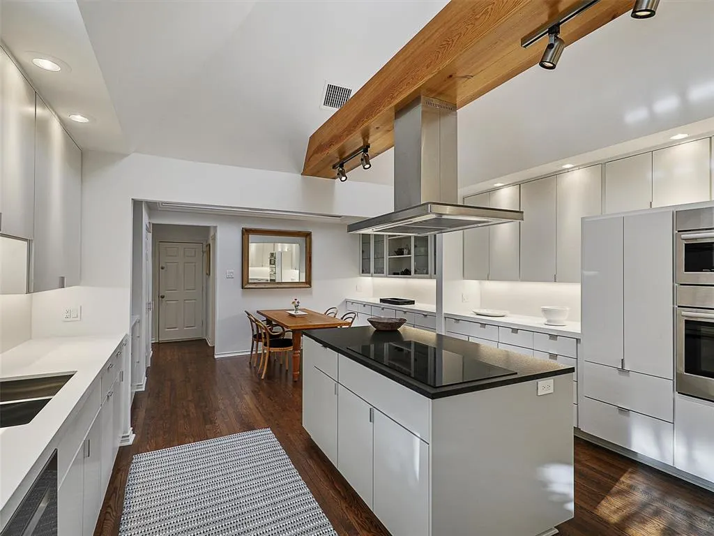 5008 Briar Tree Drive