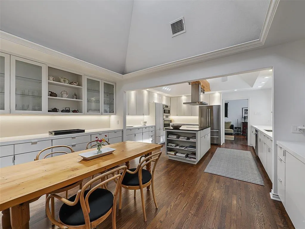 5008 Briar Tree Drive
