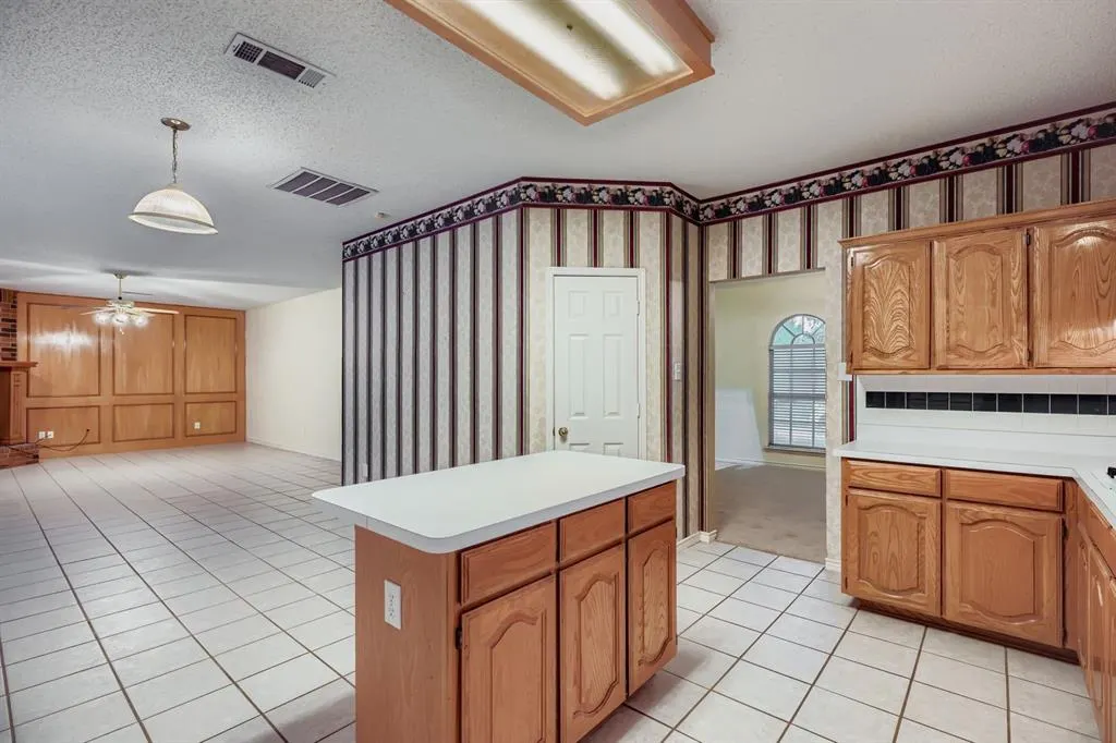 4833 Spanishmoss Drive