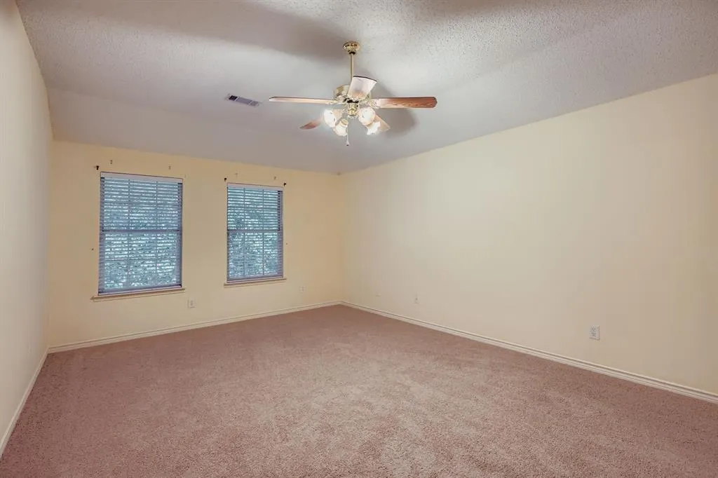 4833 Spanishmoss Drive