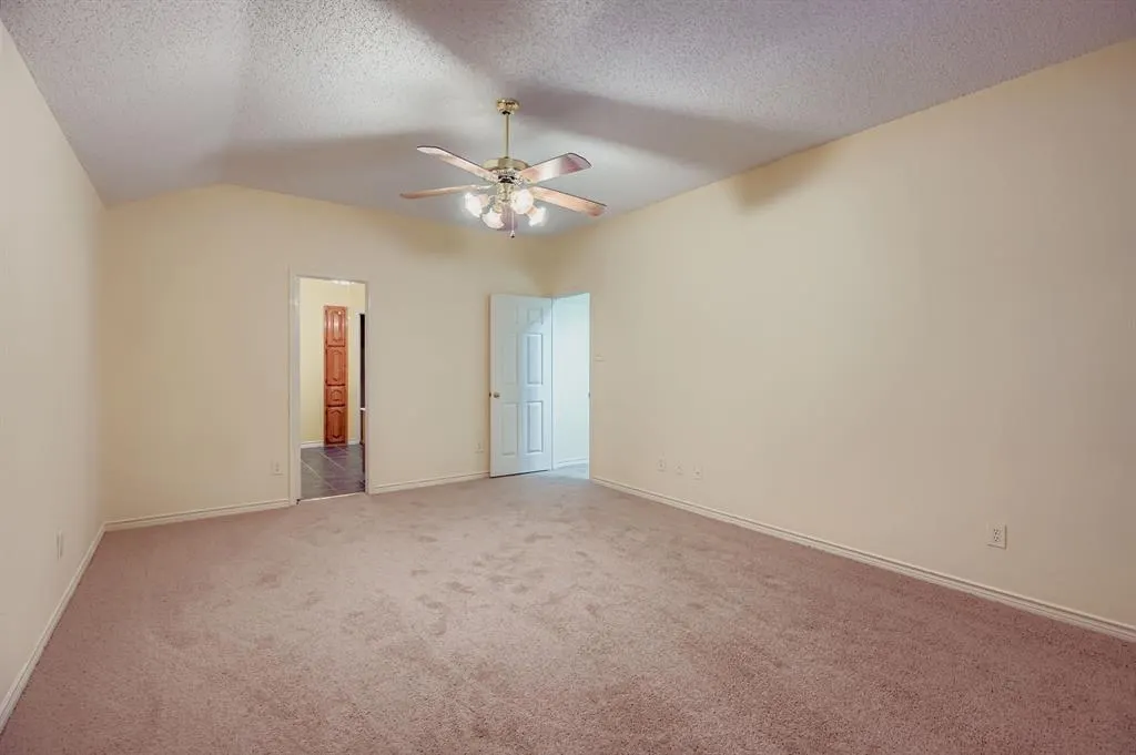 4833 Spanishmoss Drive