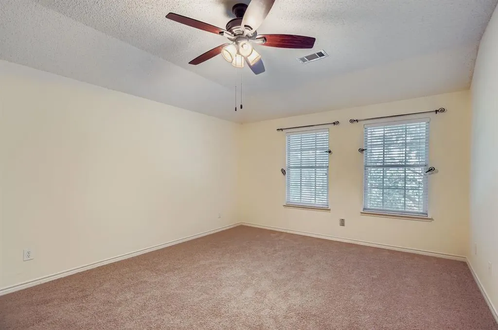 4833 Spanishmoss Drive
