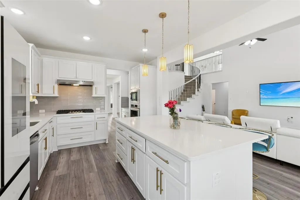 1024 Dupont Drive